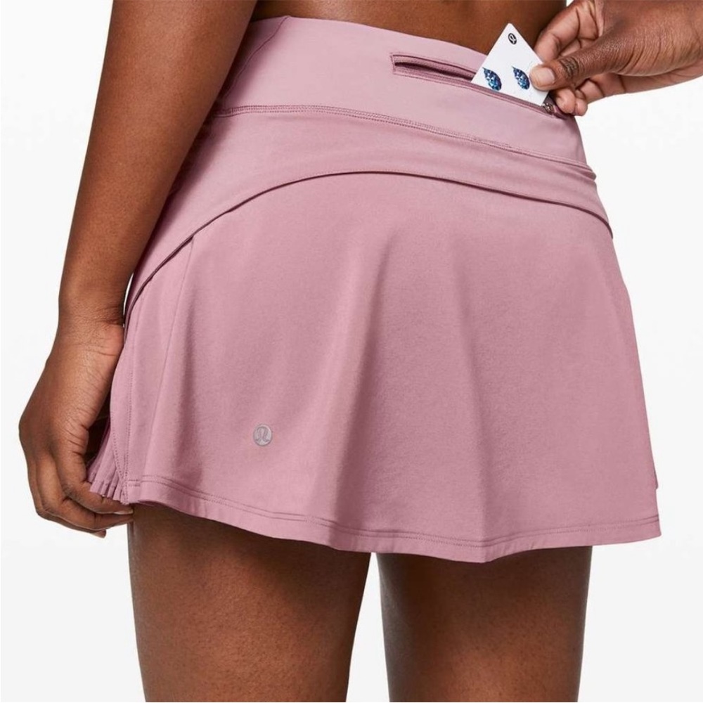 Lululemon Play Off The Pleats Skirt *13"
Figue